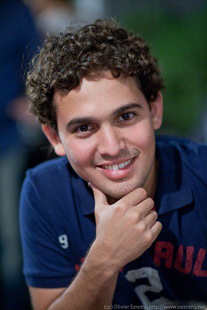 Victor fez duplo diploma na França e hoje trabalha no Facebook