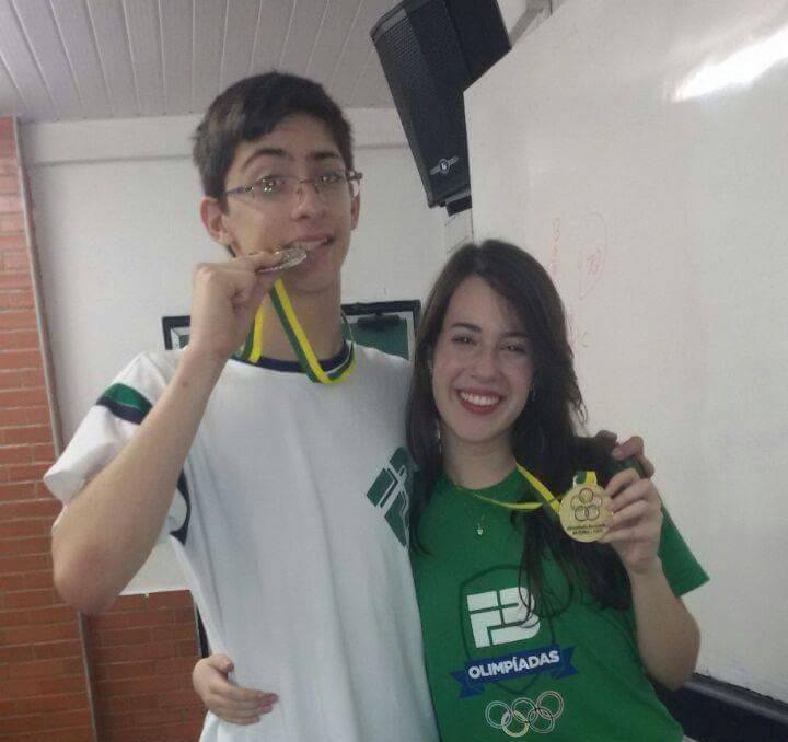 Os Prep Scholars Felipe Martins e Dayanne Carvalho