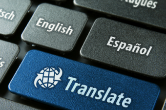 Teclado com tecla de tradução de idiomas