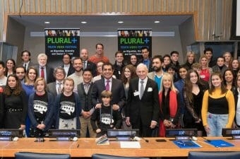 Participantes da cerimônia de premiação do Plural+