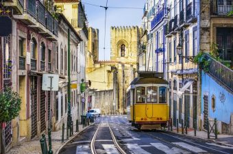 saiba quanto custa estudar em Portugal