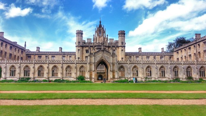 St. John's College na Universidade de Cambridge - Gates Cambridge Scholarship St. John's College na Universidade de Cambridge - Gates Cambridge Scholarship