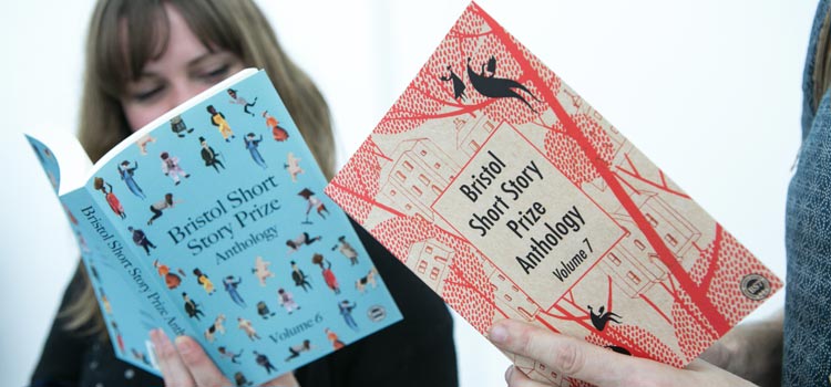Concurso britânico oferece até mil libras em prêmio para jovens escritores Concurso britânico oferece até mil libras em prêmio para jovens escritores