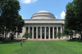 MIT building 10 e Great Dome