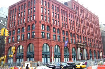 NYU Puck Building - bolsas de pós-graduação em políticas públicas