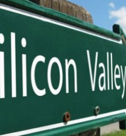 placa apontando para silicon valley