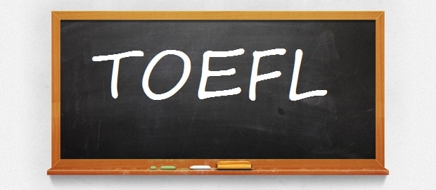 quadro negro com TOEFL escrito