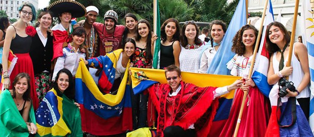 estudantes da uwc durante intercâmbio