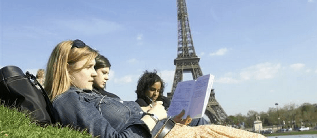 Plataforma ajuda a encontrar bolsas de estudos na França