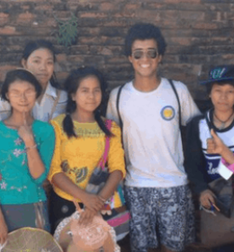 estudante Thomaz Barbosa no Camboja