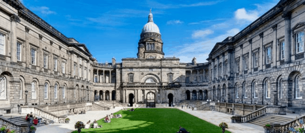 Universidade de Edimburgo, na Escócia