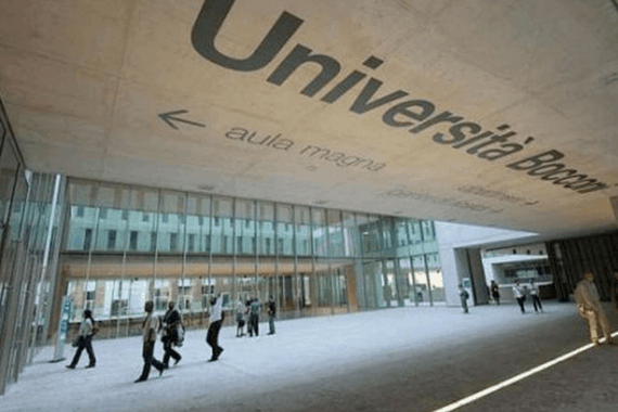 Campus da Universita Bocconi, em Milão, Itália