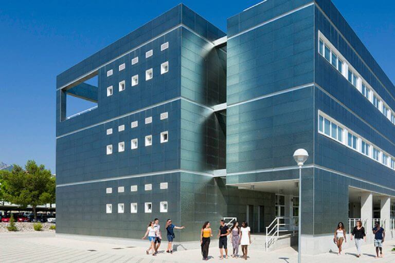 Universidade de Jaén oferece 30 bolsas para mestrado na Espanha