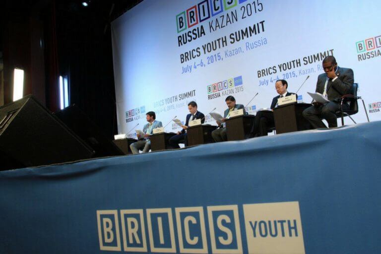 Instituto oferece 10 bolsas para fórum dos BRICS na China