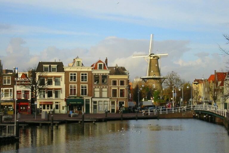CAPES oferece bolsas para intercâmbio e pesquisa na Holanda