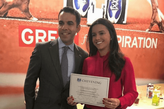 Brasileira conta como conseguir uma bolsa Chevening