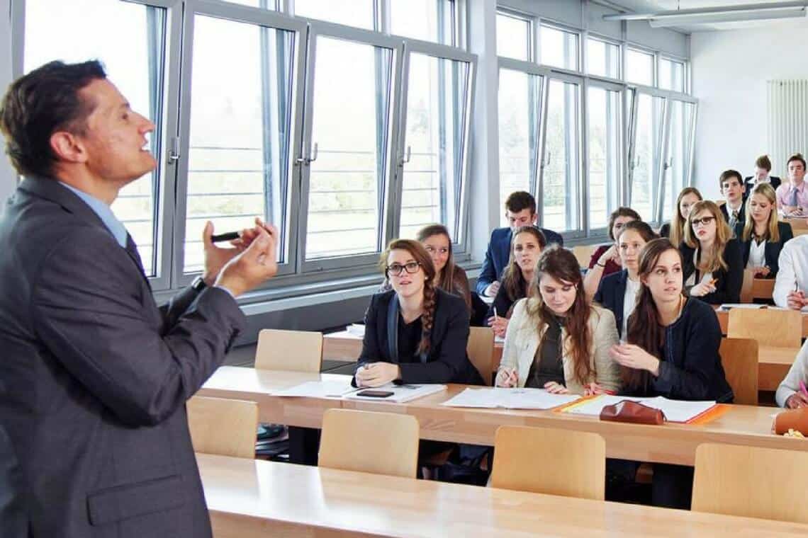 aula de marketing na EHL