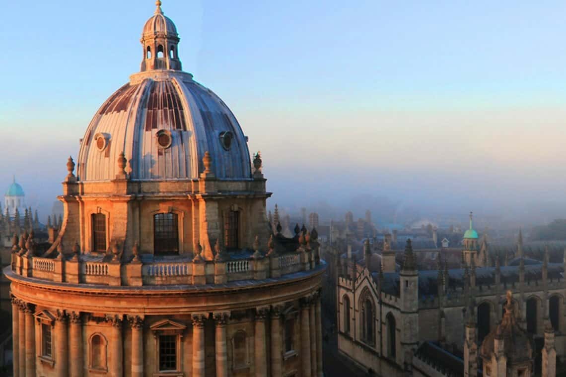 tour virtual pela Universidade de Oxford - bolsas integrais para MBA em Oxford