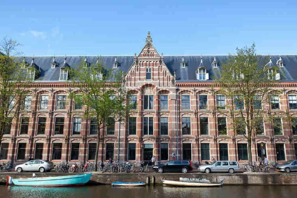 Universidade de Amsterdam lidera ranking de melhores cursos de comunicação do mundo