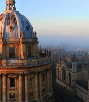 Oxford conta com o sistema de tutoriais nas aulas de graduação