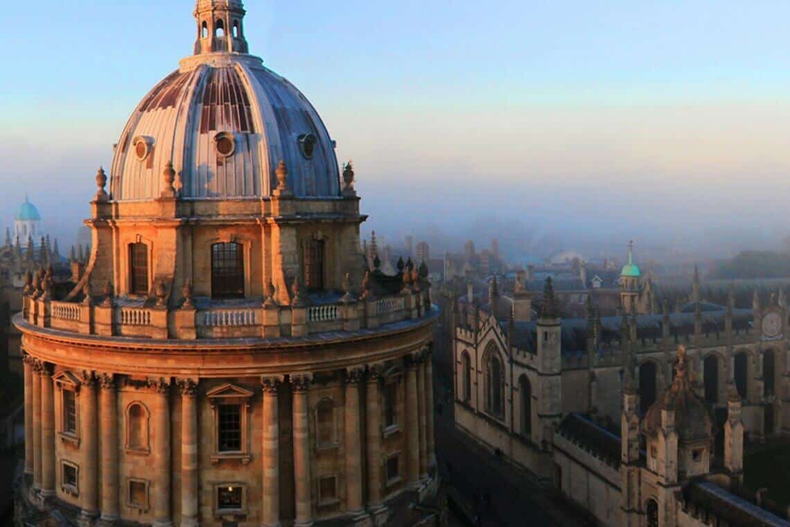 Oxford conta com o sistema de tutoriais nas aulas de graduação