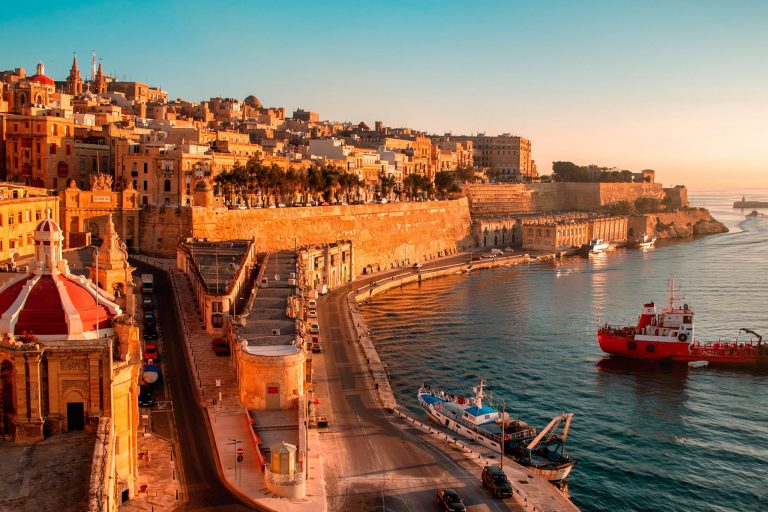 Malta permite estrangeiros conciliarem estudo e trabalho durante intercâmbio