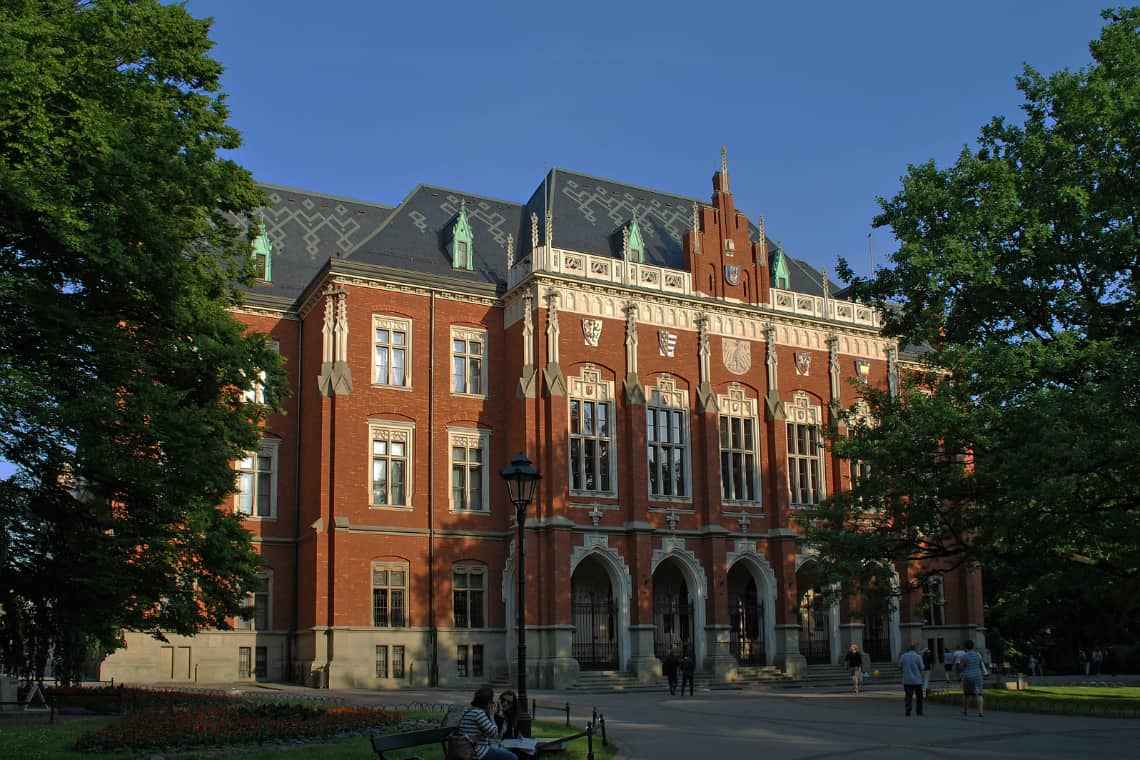 Fachada do collegium Novum da Jagiellonian University, na Polônia