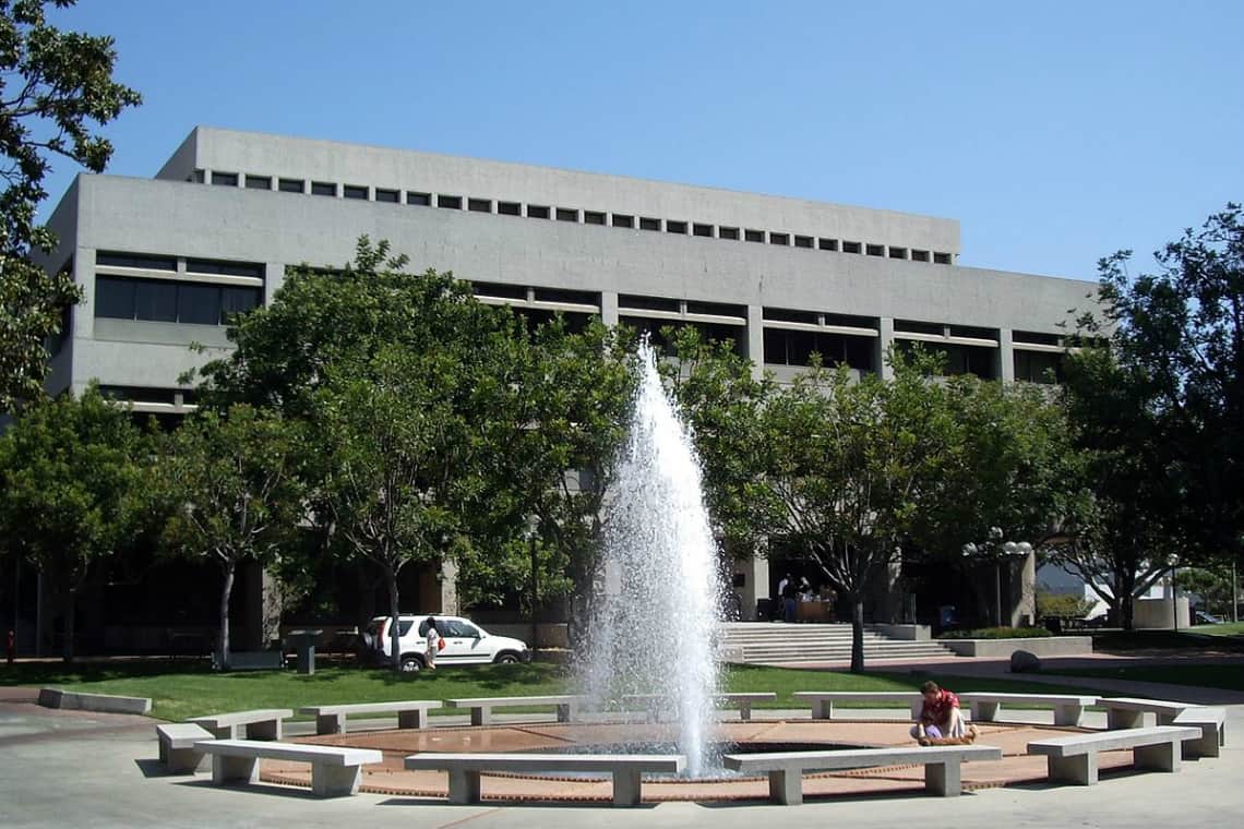 USC Gould School of Law, nos EUA, oferece bolsas para alunos brasileiros em Mestrado em Direito