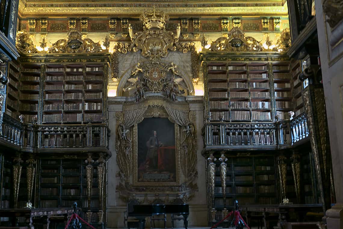 Bibliotecas Universitárias: biblioteca joanina