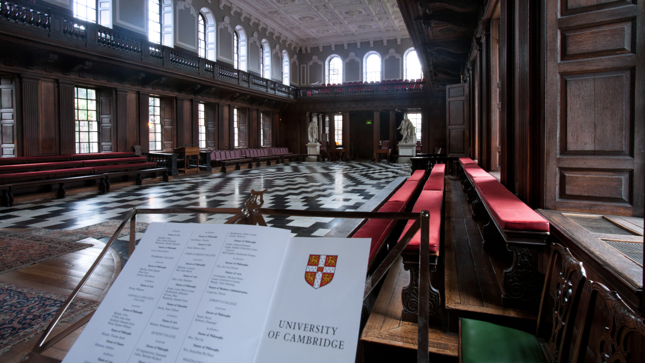 Universidade de Cambridge - concurso de redação