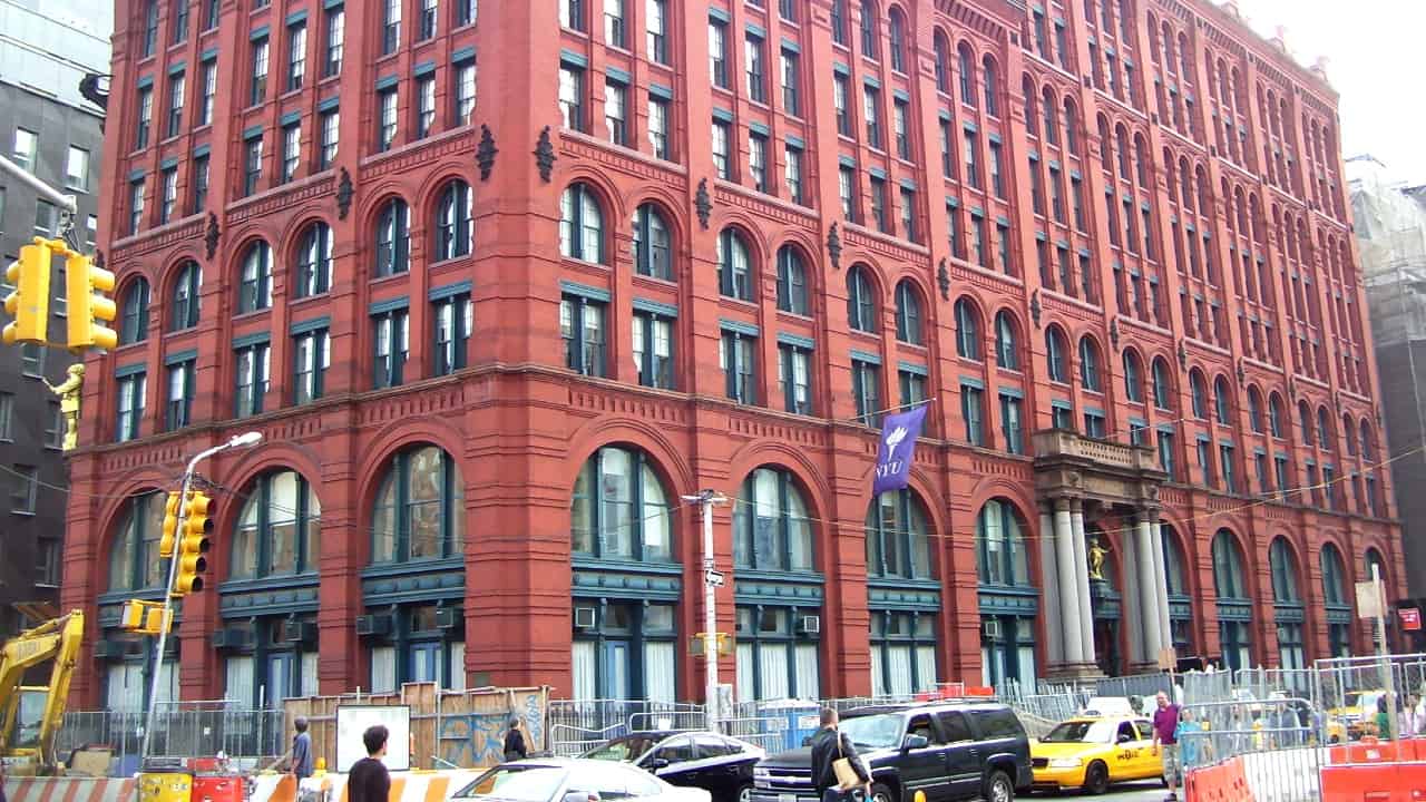 NYU Puck Building - bolsas de pós-graduação em políticas públicas