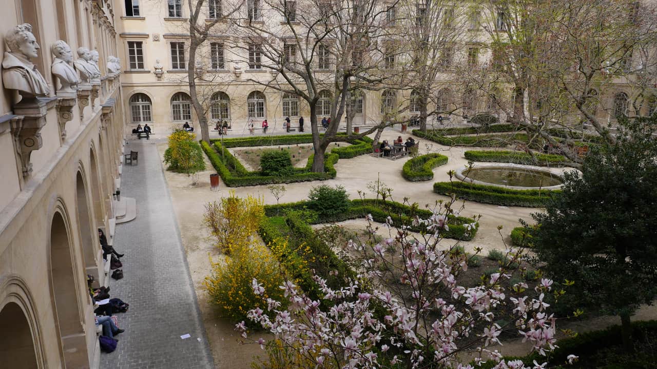 École Normale Supérieure - bolsas de mestrado em lyon