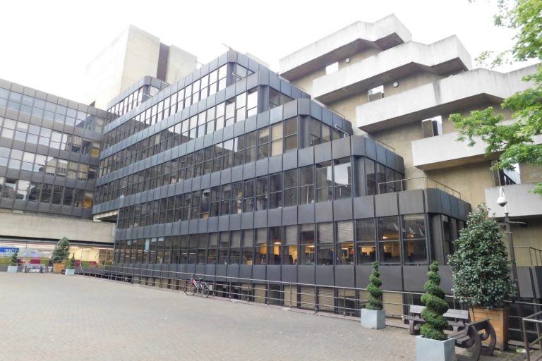 bolsas for uni students