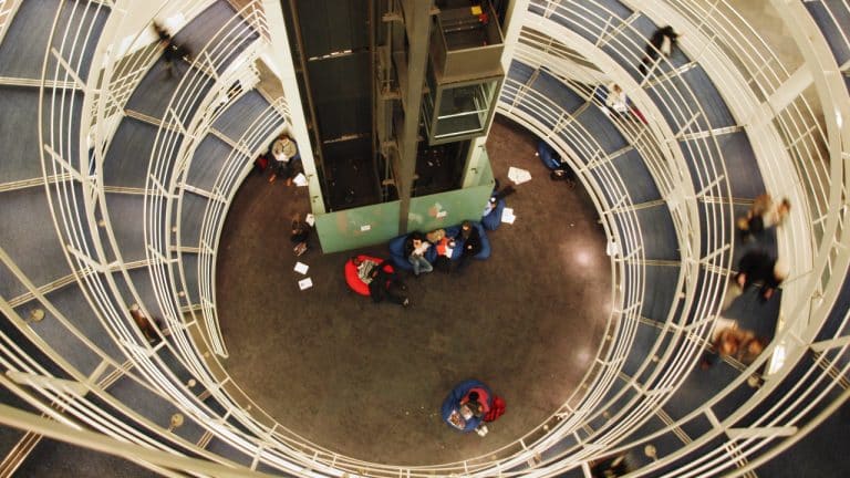 school bolsas for adults