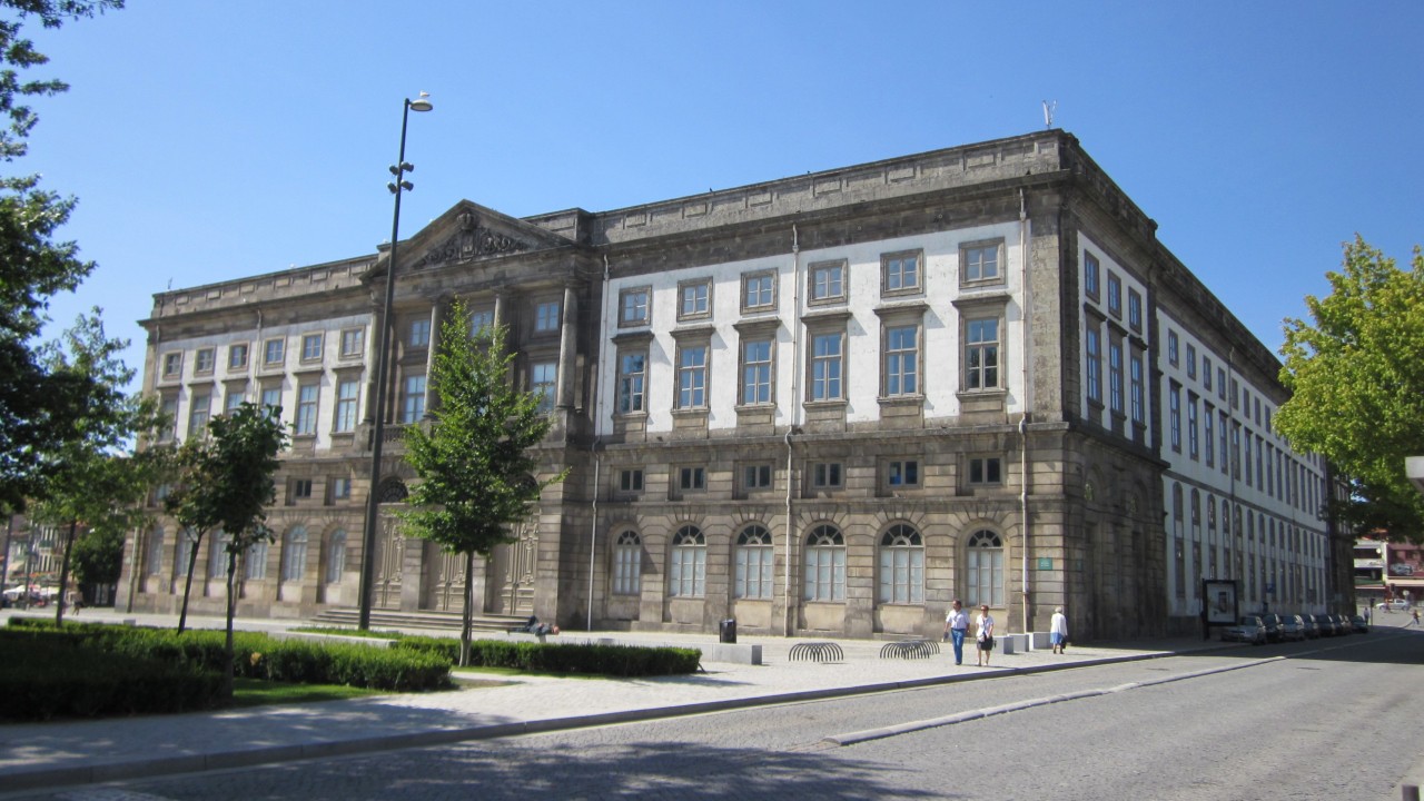 Universidade do Porto, a melhor universidade de Portugal | Estudar Fora