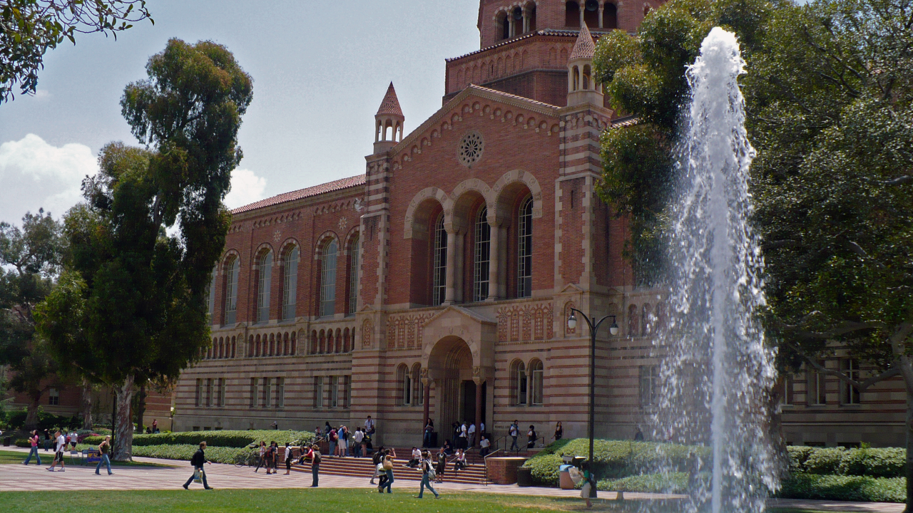 Powell Library da UCLA