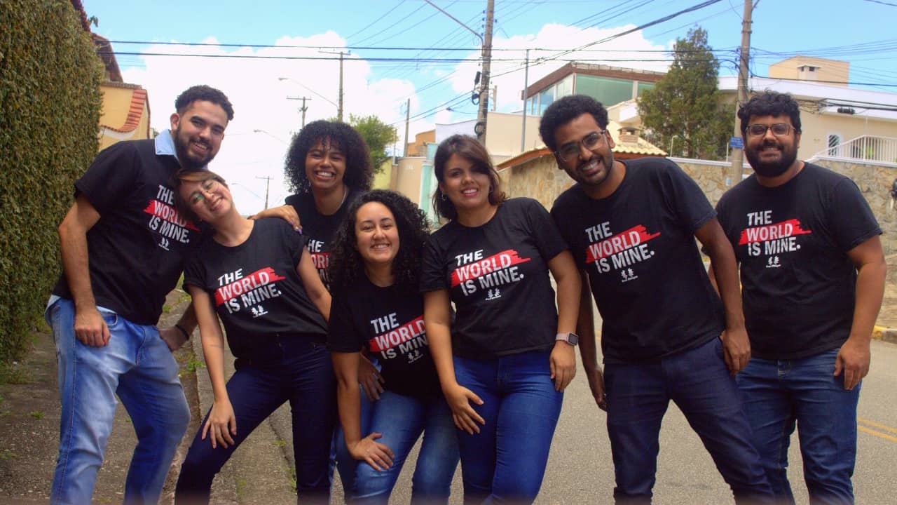 Equipe da Soul Bilíngue, liderada por Ariane Noronha - bolsa para cursos de inglês no exterior