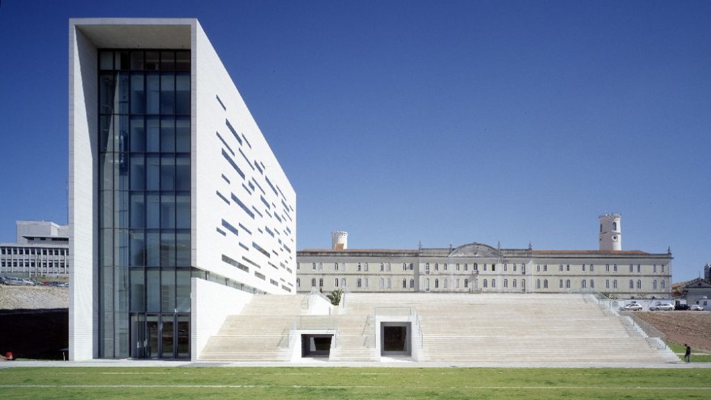 Universidade Nova de Lisboa - melhores universidades de Portugal