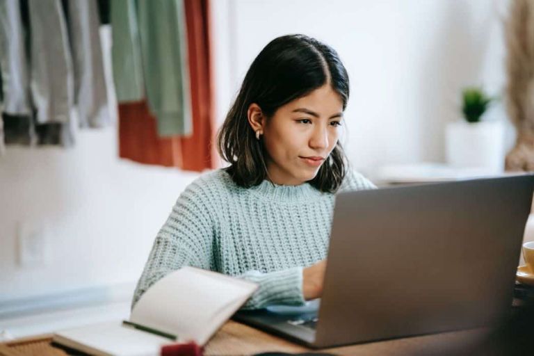 Confira as opções de cursos online das melhores universidades europeias Confira as opções de cursos online das melhores universidades europeias