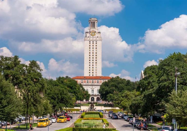 Universidade do Texas oferece cursos gratuitos para jornalistas