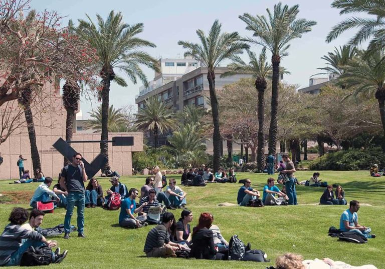 Estudar fora com bolsa e duplo diploma nas Universidades de Tel Aviv e Columbia