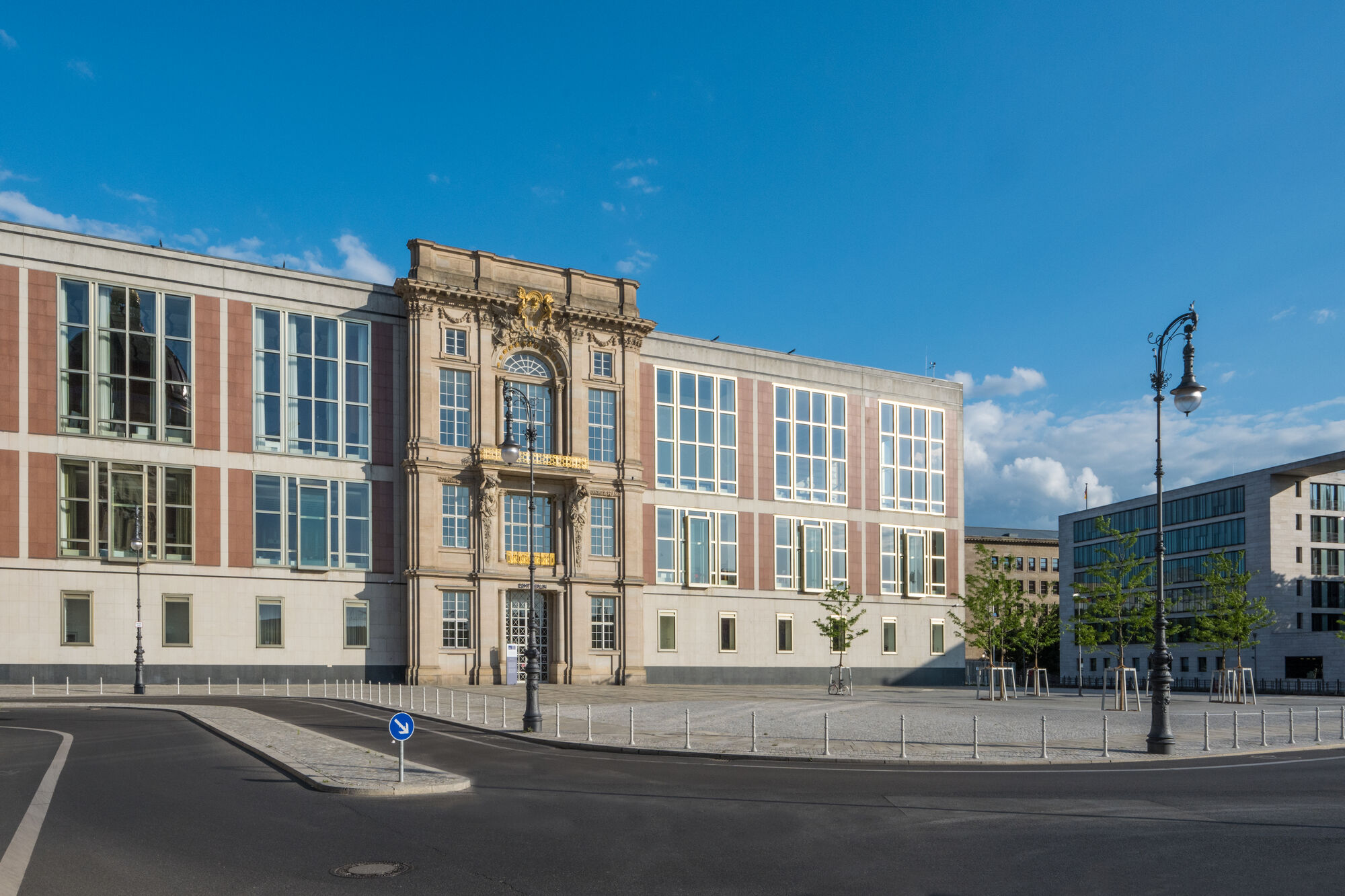 Fachada da ESMT, a principal escola de negócios da Alemanha
