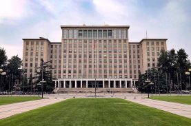 Prédio Central da Tsinghua, em Pequim. Foto: Wikimedia Commons